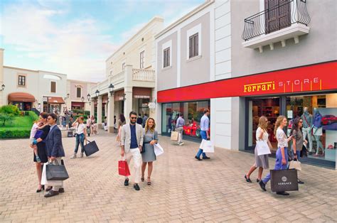 negozi versace sicilia|Scopri il Paradiso dello Shopping al Sicilia Outlet Village di .